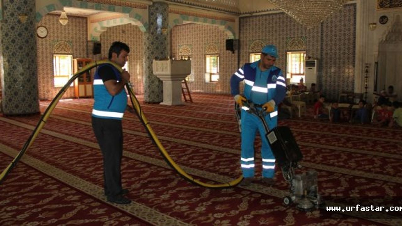 Eyyübiye Belediyesi temizlik çalışmasını sürdürüyor