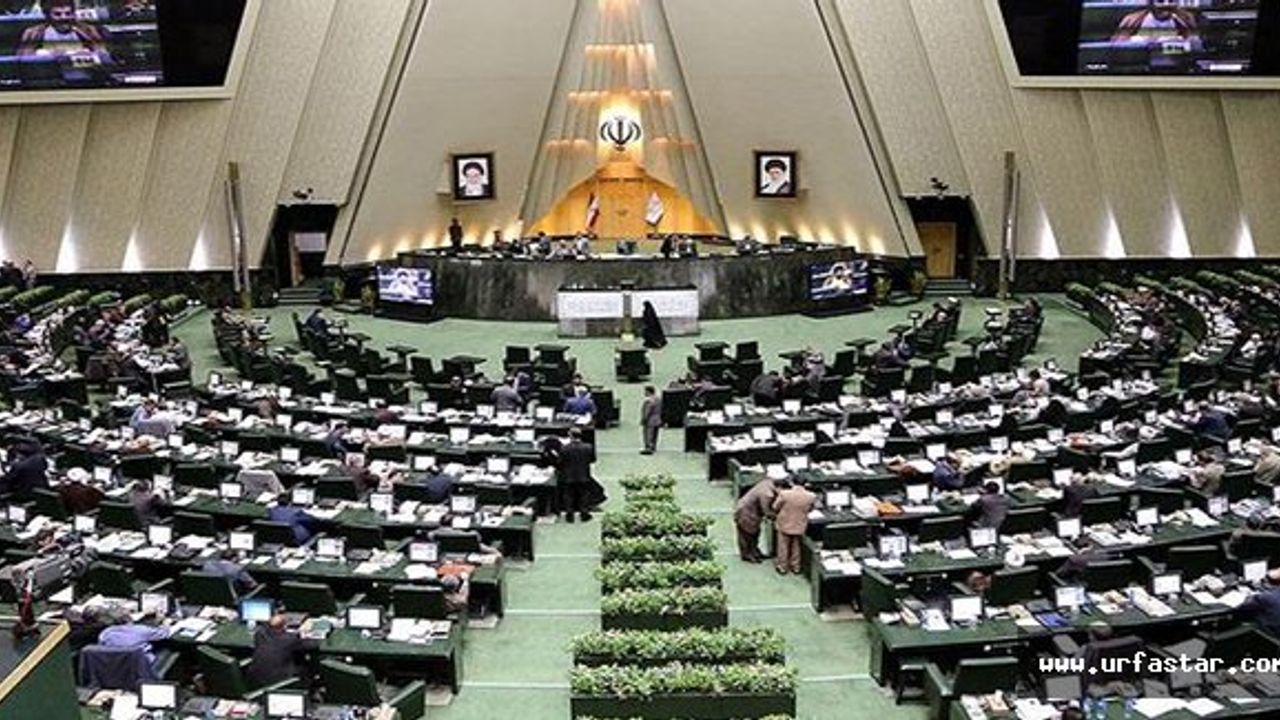 İran meclisi kana bulandı: 7 kişi öldü