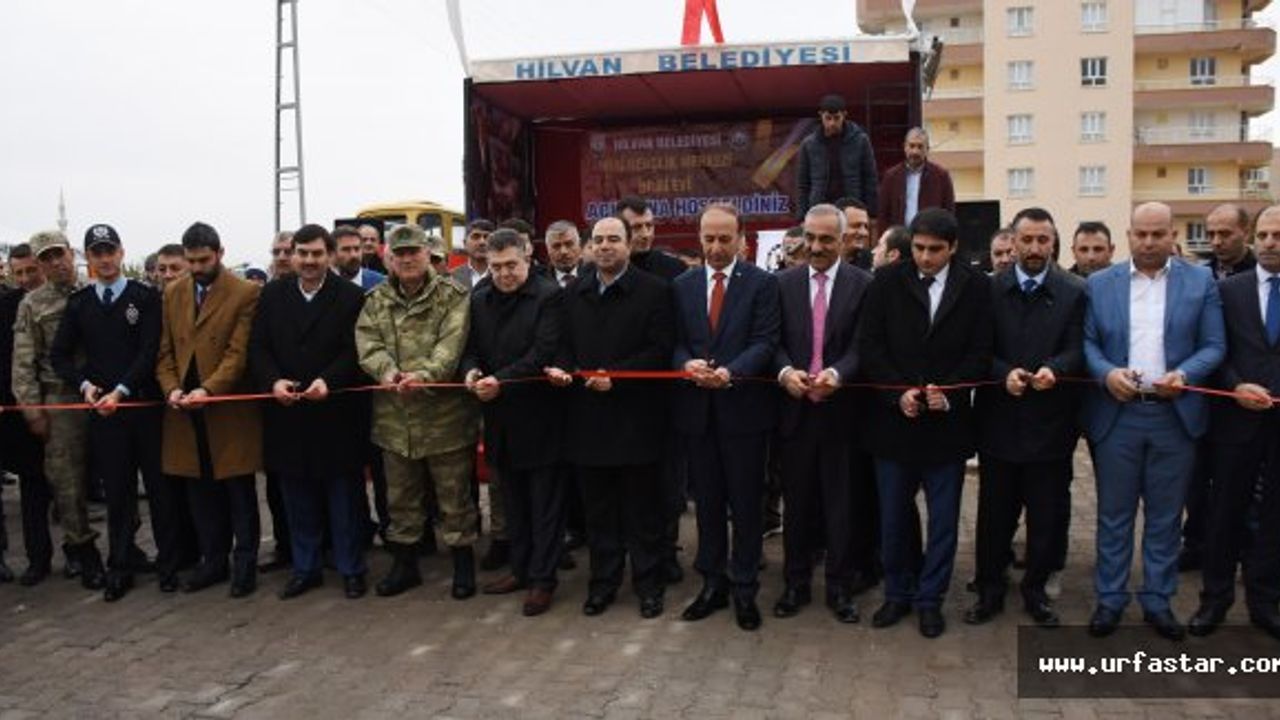 Hilvan'da, Mini Gençlik Merkezi Bilgi Evi'nin Açılışı Yapıldı