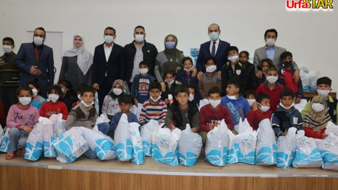 Akçakale'ye uzanan yardımlar sahiplerine ulaştı