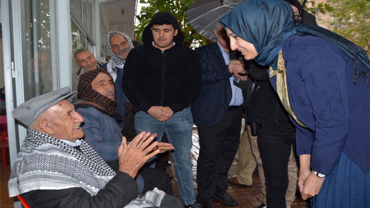 Başkan Çakmak ilçe halkını ziyaret etti