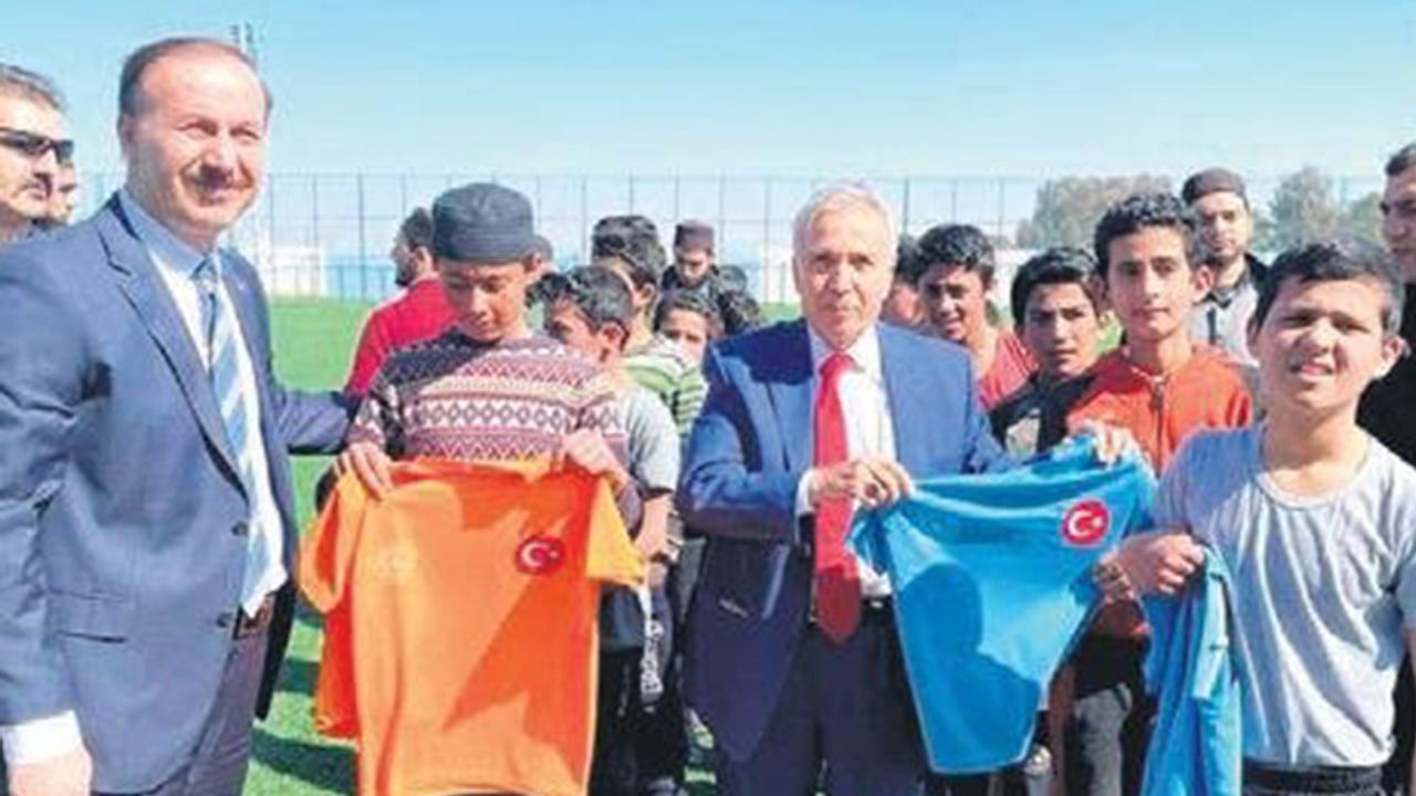 Donat: 'Ay yıldızın gölgesi, huzurun garantisi'