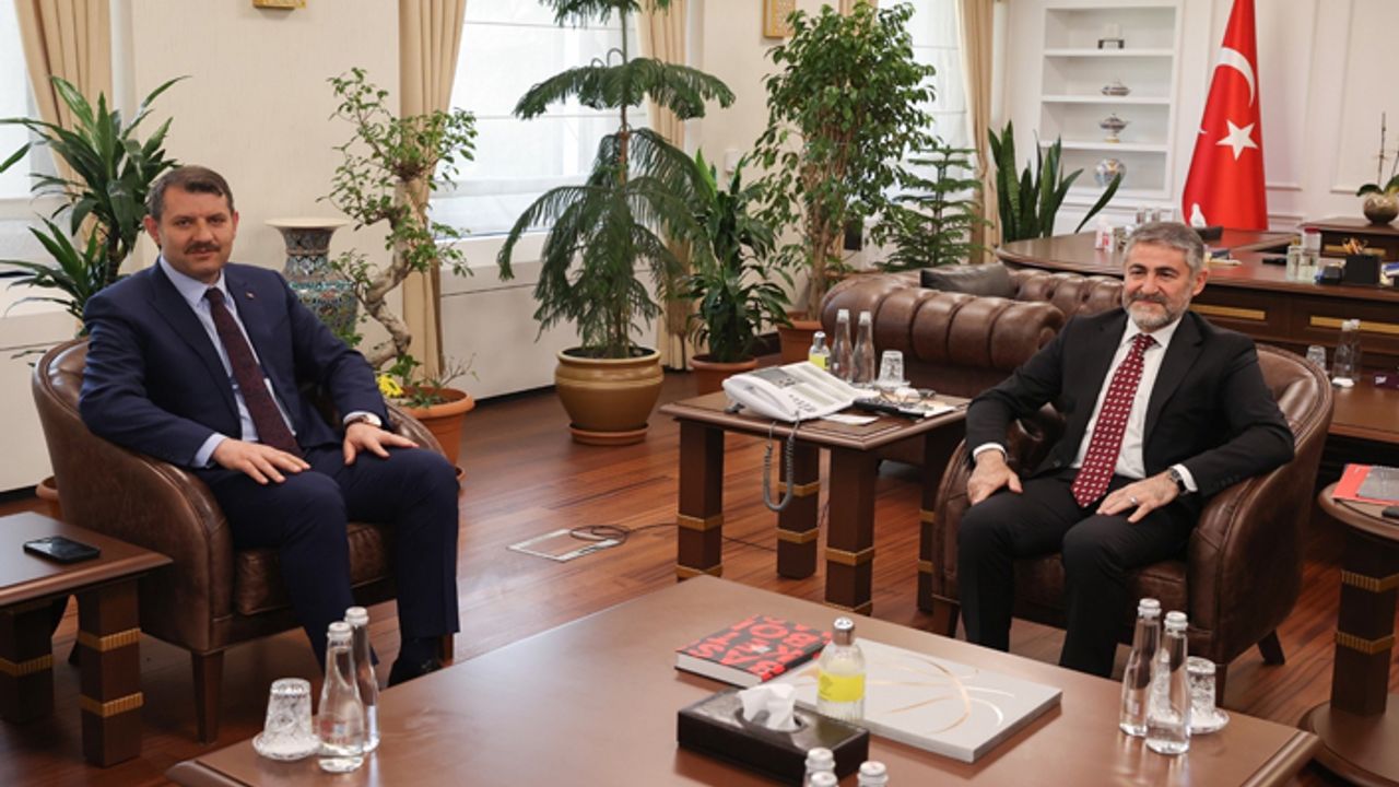 Vali Ayhan, Urfalı Bakanı ziyaret etti