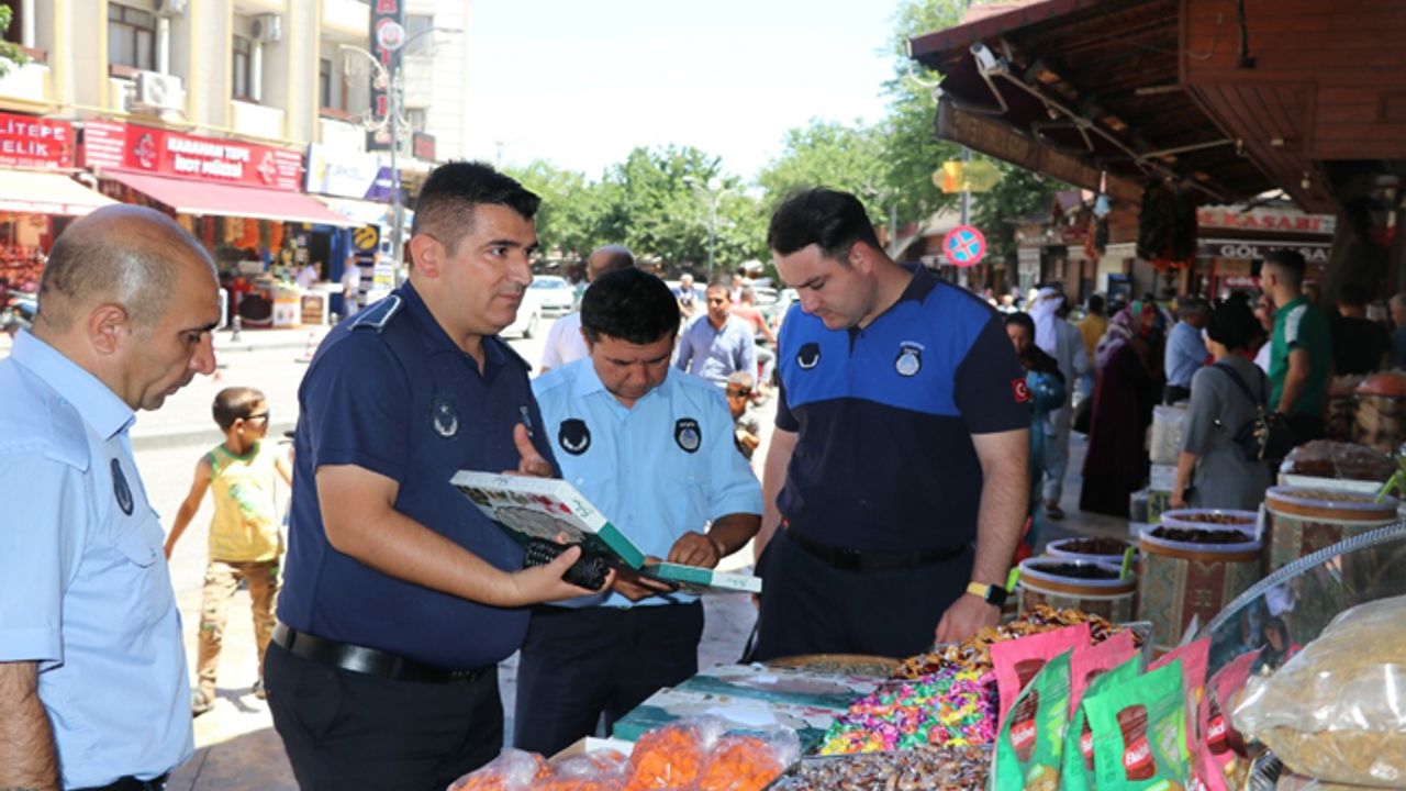 Urfa Zabıtasından bayram öncesi yoğun mesai