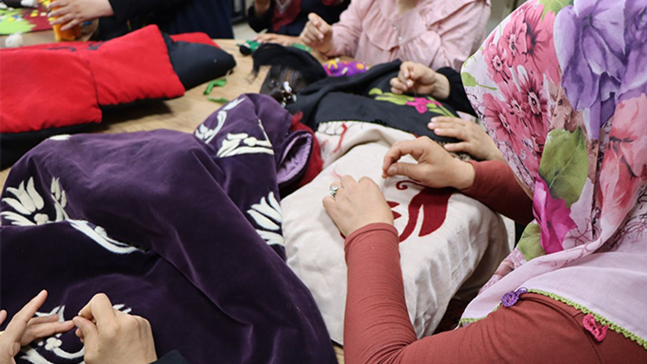 Büyükşehir'in Kurslarında Hayat Buldular