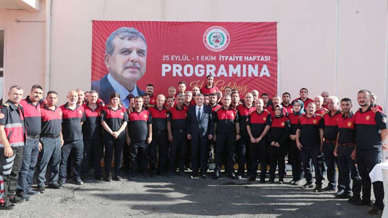 Beyazgül, itfaiye erleriyle bir araya geldi