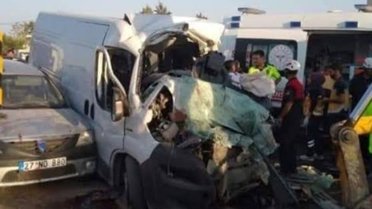 Urfa'da korkunç kaza: Ölü ve yaralılar var