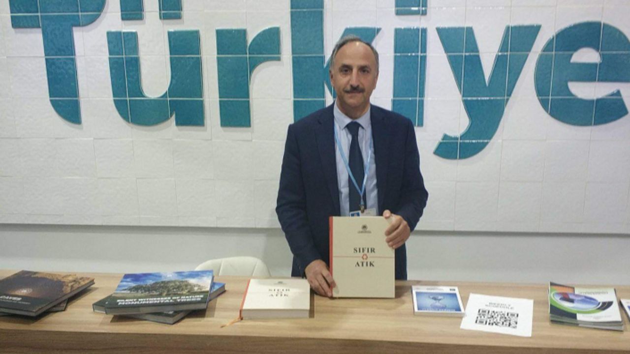 Urfalı akademisyen Mısır'da Türkiye'yi temsil etti