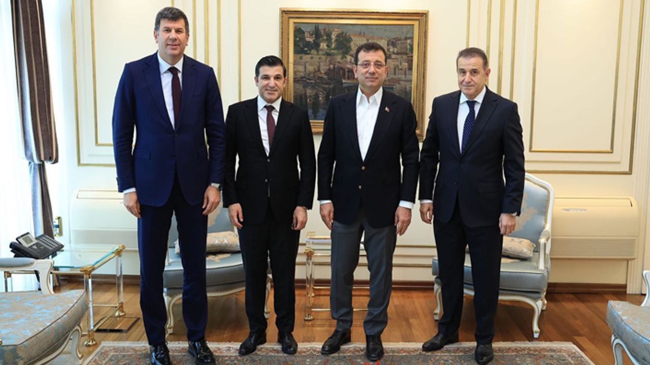 Urfalı iş adamı Kırmızı komşusu İmamoğlu'nu ziyaret etti