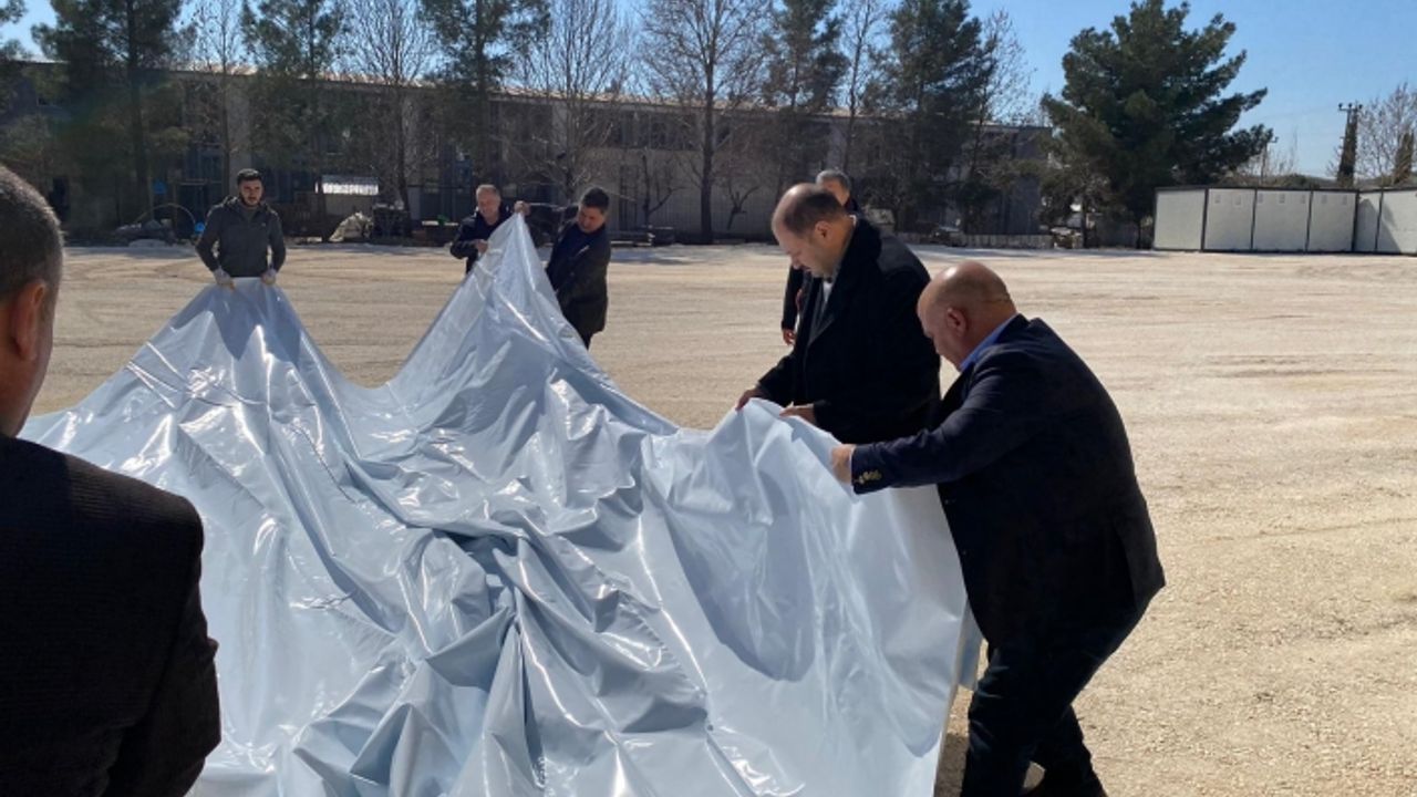 Urfa vekili Çadır kent kuruyor...