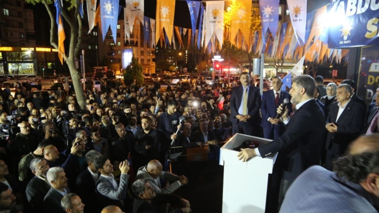 Önen'in Karaköprü'deki seçim bürosu açıldı