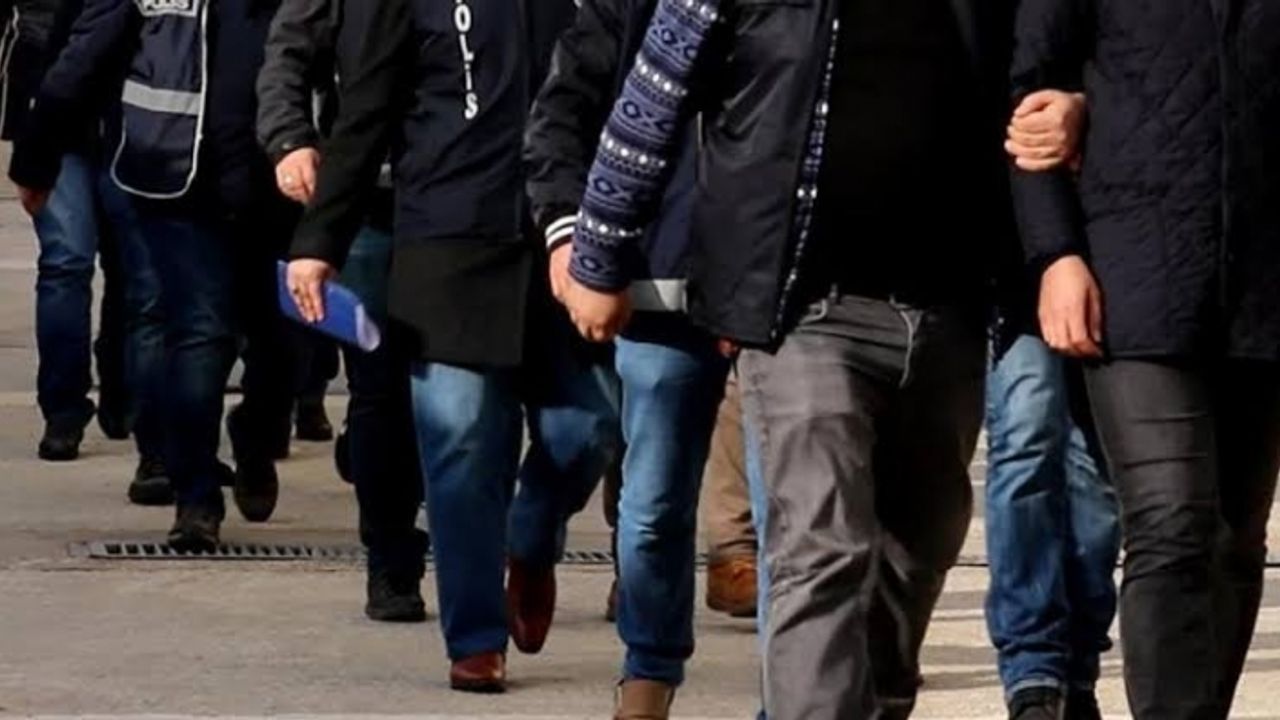 Urfa ile 6 ilde otomobil şebekesine operasyon