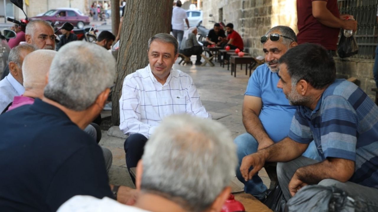 Vali Şıldak, tarihi sokaklardaki havayı soludu...