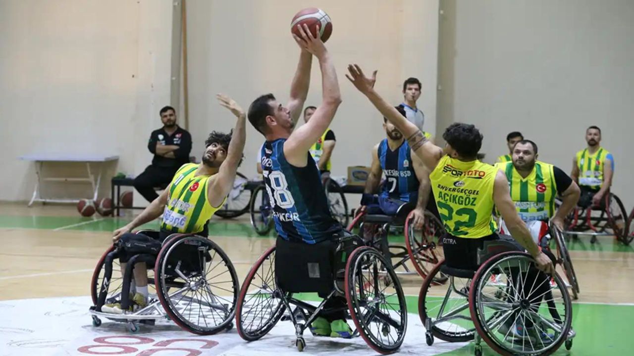 Urfa'nın parkedeki temsilcileri 2'de 2 yaptı