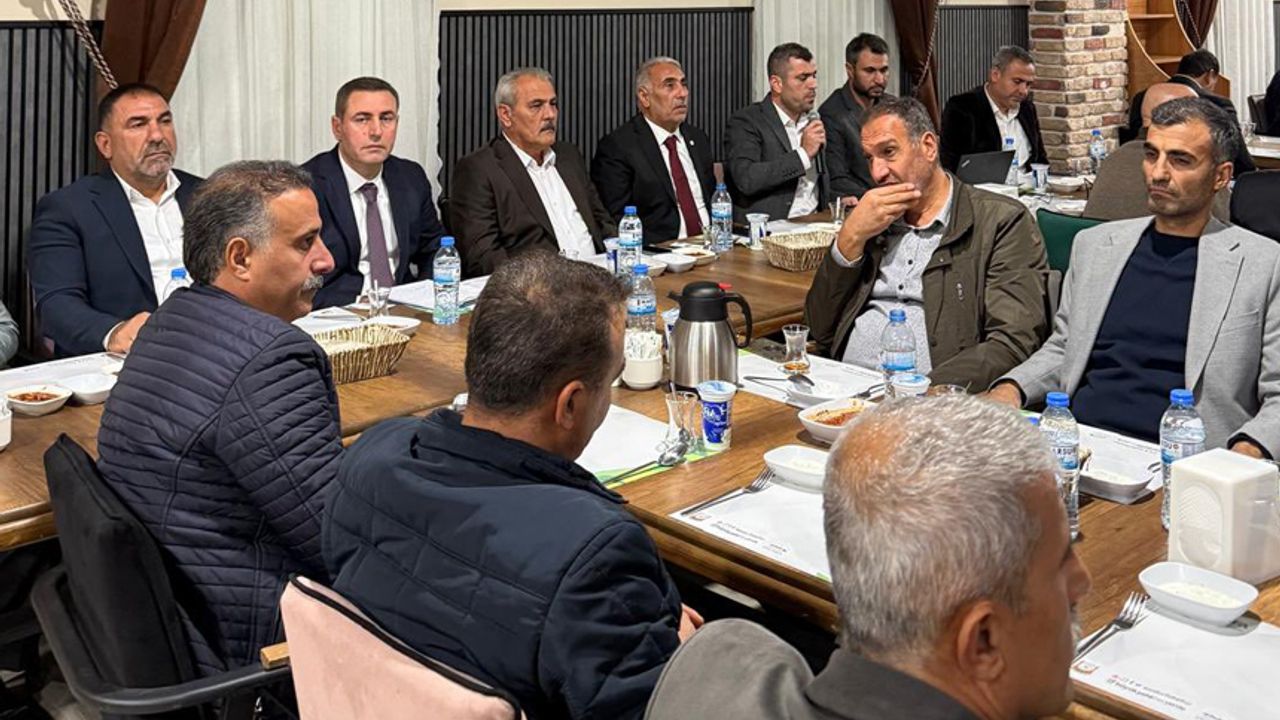 Urfa'da müteahhitler bir araya geldi