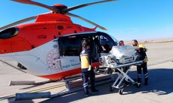 Ambulans helikopter Berat bebek için havalandı