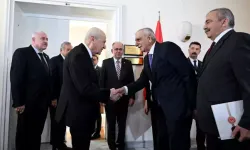 TBMM'de tarihi anlar! Bahçeli kapıda karşıladı