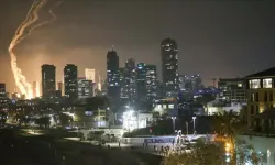 İran'dan İsrail'e yeni saldırılar! Füzeler ateşlendi, işte ilk bilanço