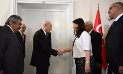 Bahçeli, DEM heyetiyle görüştü! "Ahrazım" açıklaması gazetecileri şaşırttı