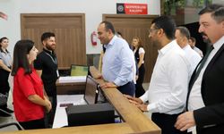 Müdür Berk hastaneleri gezmeye devam ediyor