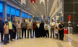 Urfa'da umre kazanan öğrenciler kutsal yolculuğa çıktı