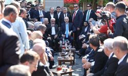 Urfa vekili de Kurtulmuş'a eşlik etti