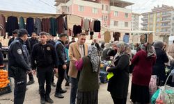 Halfeti Kaymakamı Korkmaz’dan Semt Pazarı Ziyareti