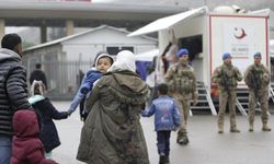 Suriyelilerin geri dönmesi için 3 aşamalı yol çizildi