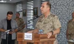 Komutan Aldemir'den Kutlama.