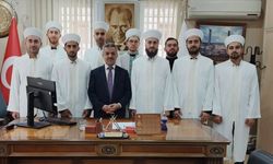 Birecik'e atanan din görevlilerine cübbe sarıkları giydirildi