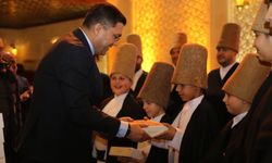 Müdür Aksoy’dan Minik Semazenlere Anlamı Hediye