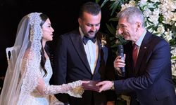 Kutluca dünya evine girdi