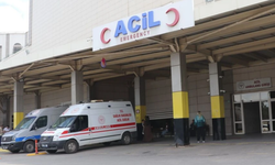 Yolun karşısına geçerken can pazarı: 10 yaşındaki çocuk ağır yaralı