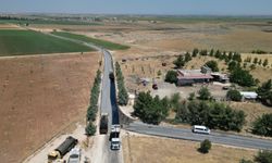Büyükşehir, Viranşehir'de 9 kilometrelik grup yolunu yeniledi