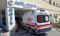 Şanlıurfa’da ŞUSKİ’ye ait kamyon devrildi: Yaralılar var