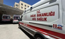 Siverek'te traktör ile otomobil çarpıştı! 4 kişi yaralandı