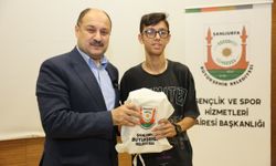 Başkan Gülpınar’dan YKS’de dereceye giren öğrencilere destek