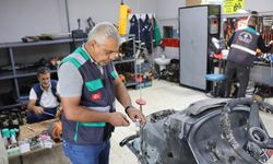 ‘Üreten Belediye’ Haliliye'de kent mobilyalarını kendi üretiyor