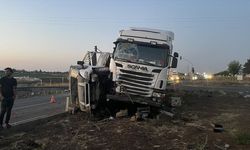 Urfa'da tır ile kamyonet çarpıştı