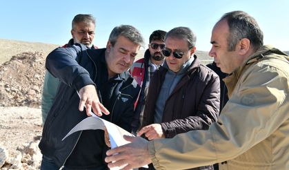 Vali Hasan Şıldak tarihi bölgelerde incelemelerde bulundu