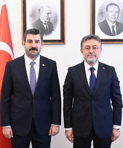 Eyyüpoğlu Urfalı çiftçilerin mağduriyetlerini bakana iletti
