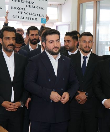 Tügva Bozova temsilcisi seçildi