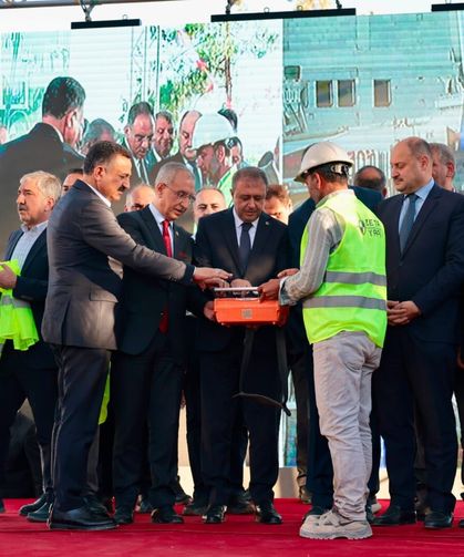 Eyyübiye Belediyesi yeni hizmet binasının temeli atıldı