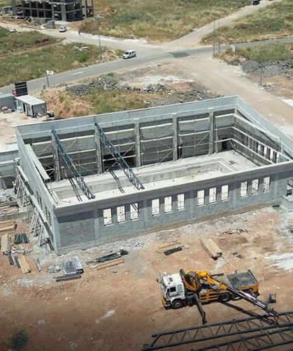 Haliliye'deki olimpik yüzme havuzu inşaat çalışmaları aralıksız devam ediyor