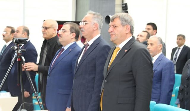 3 başkan AK Partililerden takdir aldı...