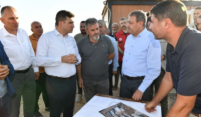 Vali Şıldak deprem konutlarını inceledi