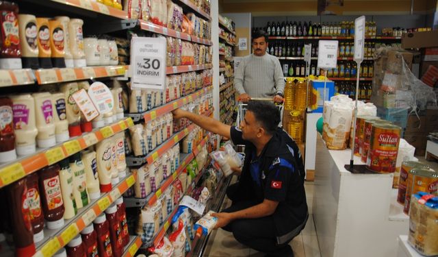 Şanlıurfa Büyükşehir onlarca tarihi geçmiş ürün ele geçirdi