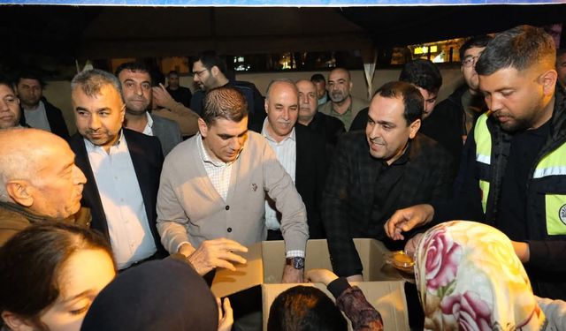 Birecik'te Kadir Gecesi coşkusu...