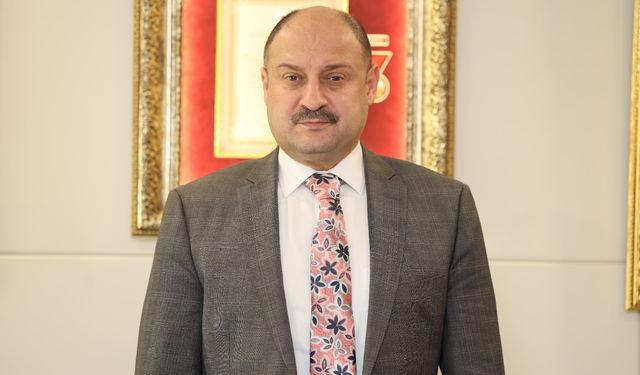 Başkan Gülpınar Gazetecileri Kutladı