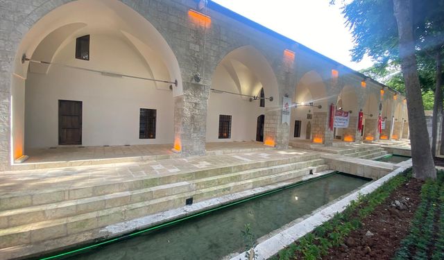 Tarihi Hasan Paşa Camii ibadete açıldı